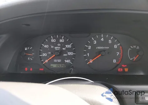 2000 Nissan Altima Gle/Gxe/Se z USA, uszkodzony, nr VIN 1N4DL01A3YC143248